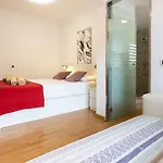 Luxury Nieve Villa
