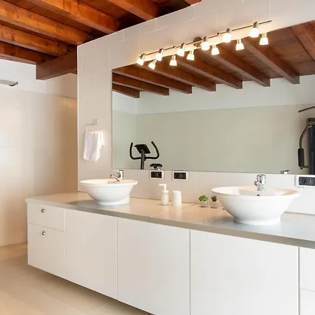 Luxury Nieve * 칼레타데푸스테